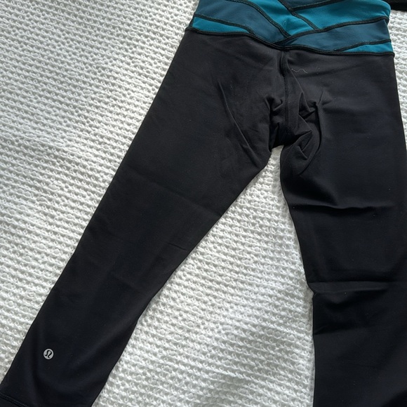 Lululemon leggings - Picture 2 of 4
